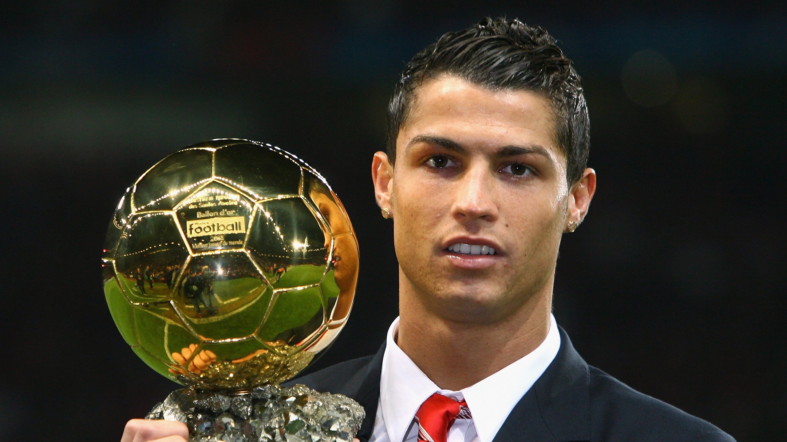 赛前速览：足协杯四强战曼城对阵本菲卡，三大看点值得期待