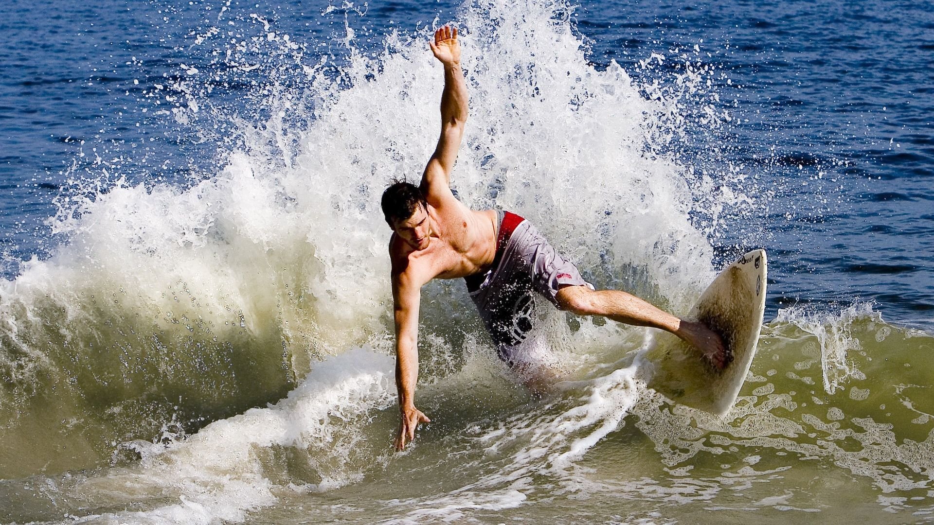 亚洲杯转会风云：金州勇士盯上锋线强援，肖若腾或成交易筹码