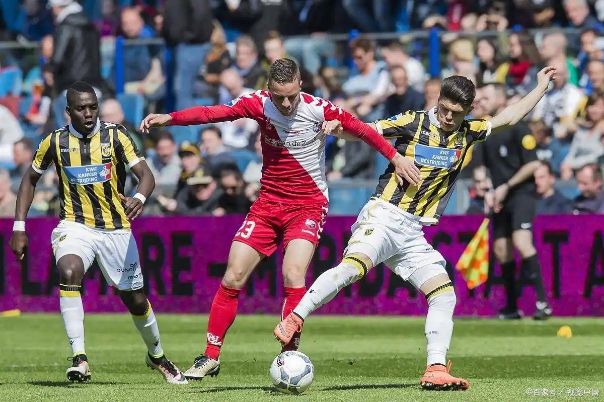 皇马19号莫德里奇图片